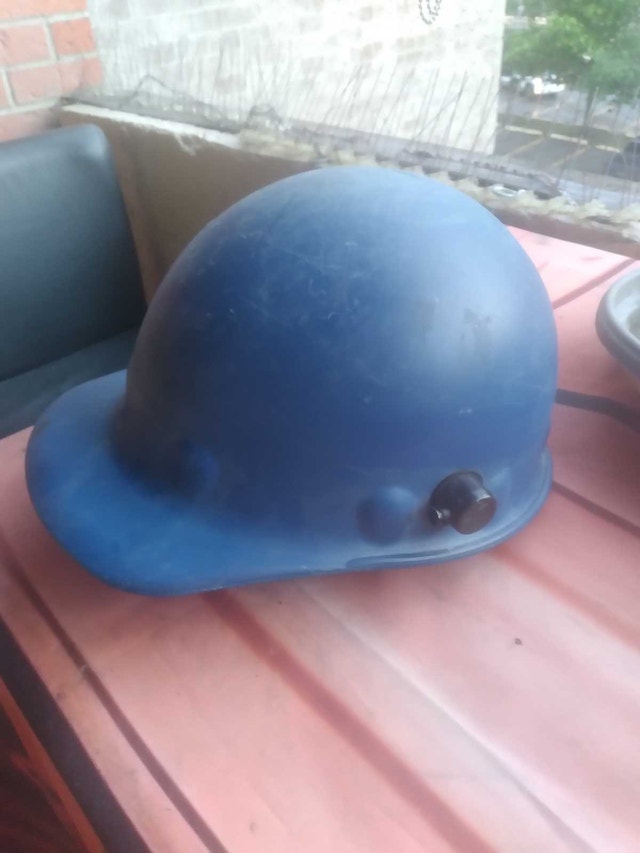 Construction Gear: Boots, Hardhat, Vests, Jacket, Gloves - photo 4