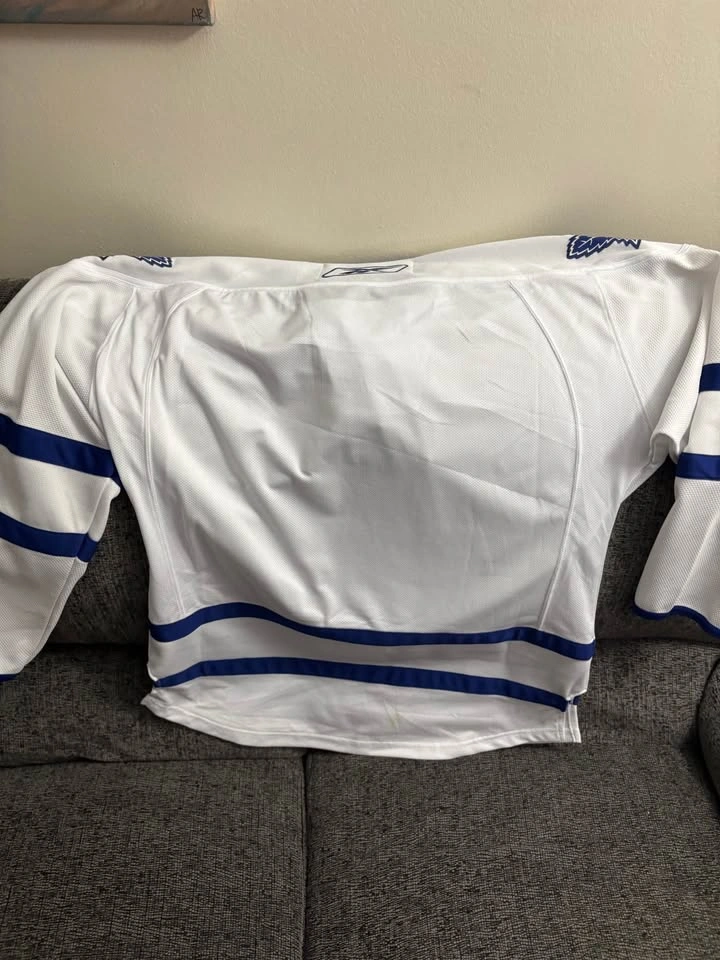 Toronto maple leafs jersey - photo 4
