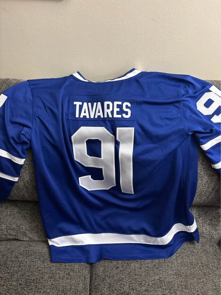 Women’s Toronto maple leafs jersey Tavares - photo 4
