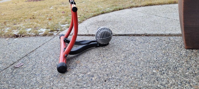 Elite wheel on fluid trainer - photo 2