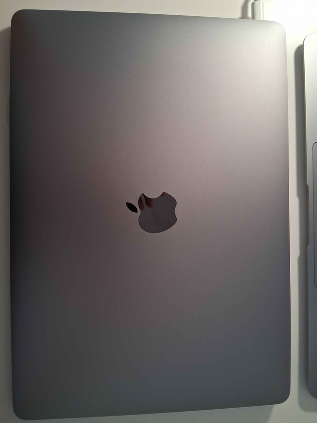 Like-New Apple MacBook Air 13" (M1, 2020) - 256GB SSD / 8GB RAM - photo 3