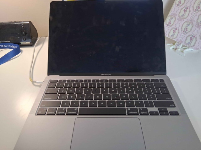 Like-New Apple MacBook Air 13" (M1, 2020) - 256GB SSD / 8GB RAM - photo 4