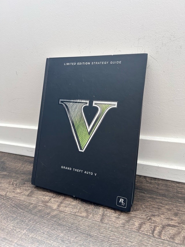 Grand Theft Auto V Strategy Guide | Limited Edition