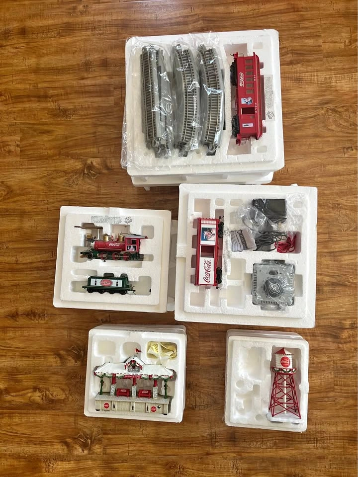 Coca-Cola Christmas Holiday Collectible Model Train Set