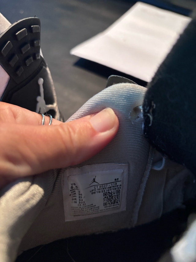 Nike Jordan 4s - photo 3