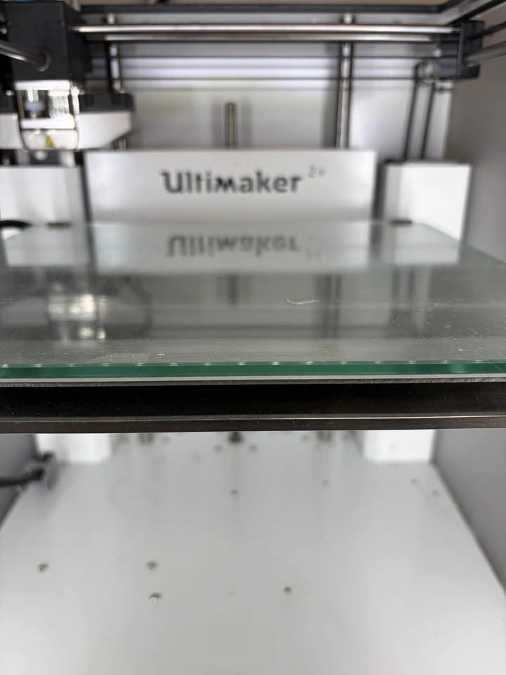 Ultimaker 2+ 3D Printer – Repair or Parts – $500 OBO - photo 4