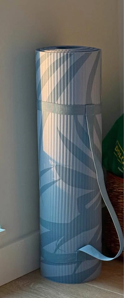 Blue Leaf Pattern Yoga / Pilates Mat
