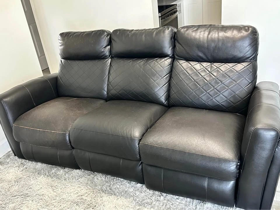 Recliner couch - photo 4