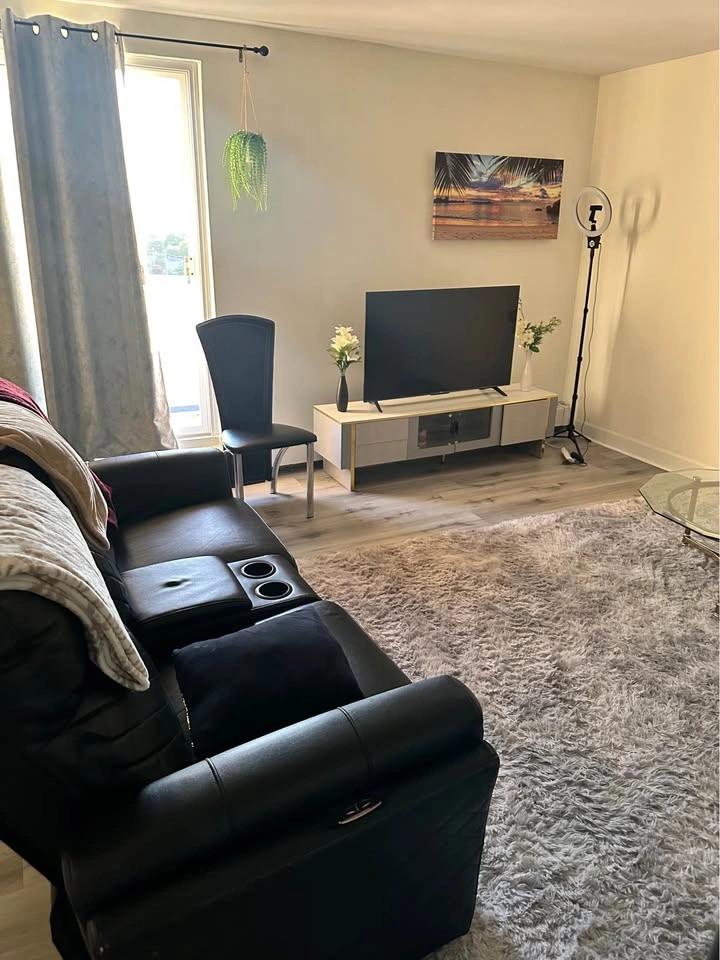 Private room for rent - photo 3