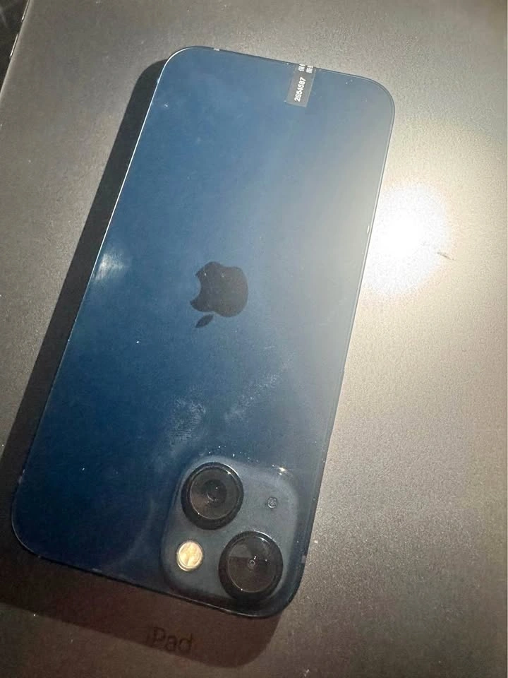 iPhone 13 128G 90%🔋