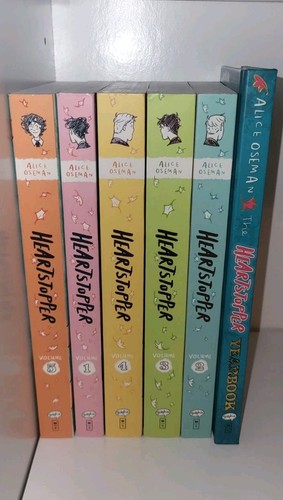 Heartstopper book set 1-5 and Yearbook add on