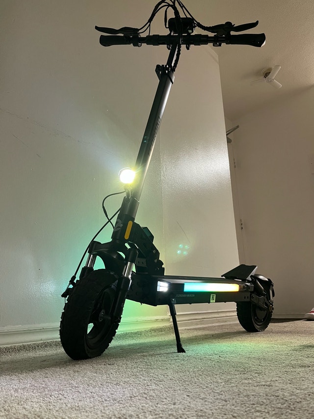 Electric scooter