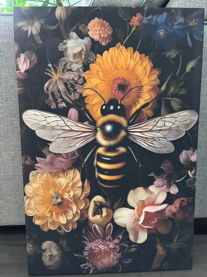 Beautiful Floral Bee Canvas Wall Art image indicator(4)