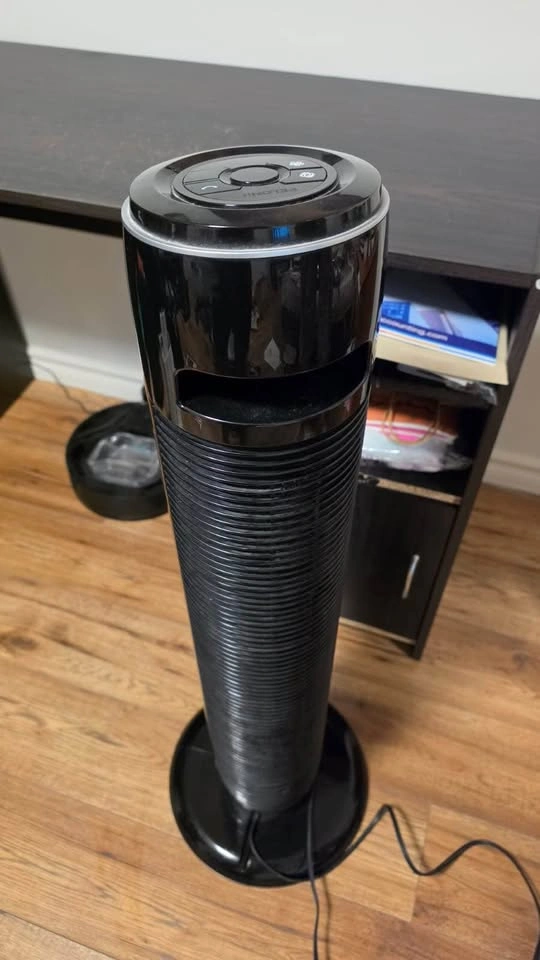 Pelonis Oscillating Tower Fan - photo 3