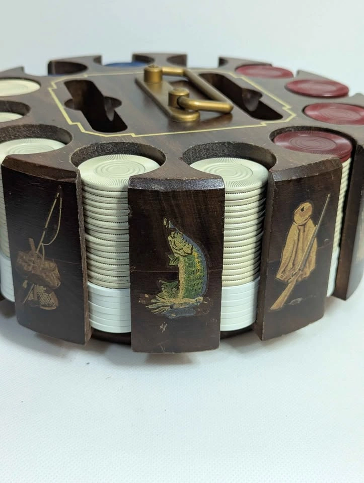 Vintage Wooden Wildlife Poker Chip Carousel with Chips by Drueke - photo 5