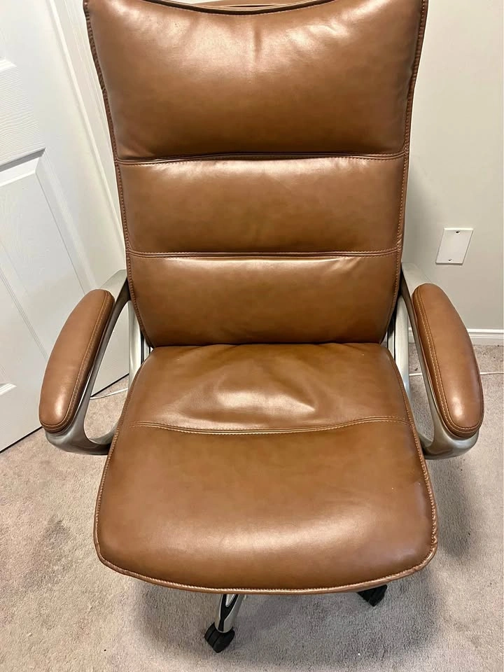 La-Z-Boy Executive Office Chair – Perfect condition