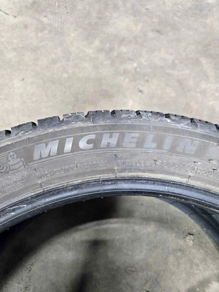 2x 275/40r22 Michelin X-Ice Snow SUV Tires