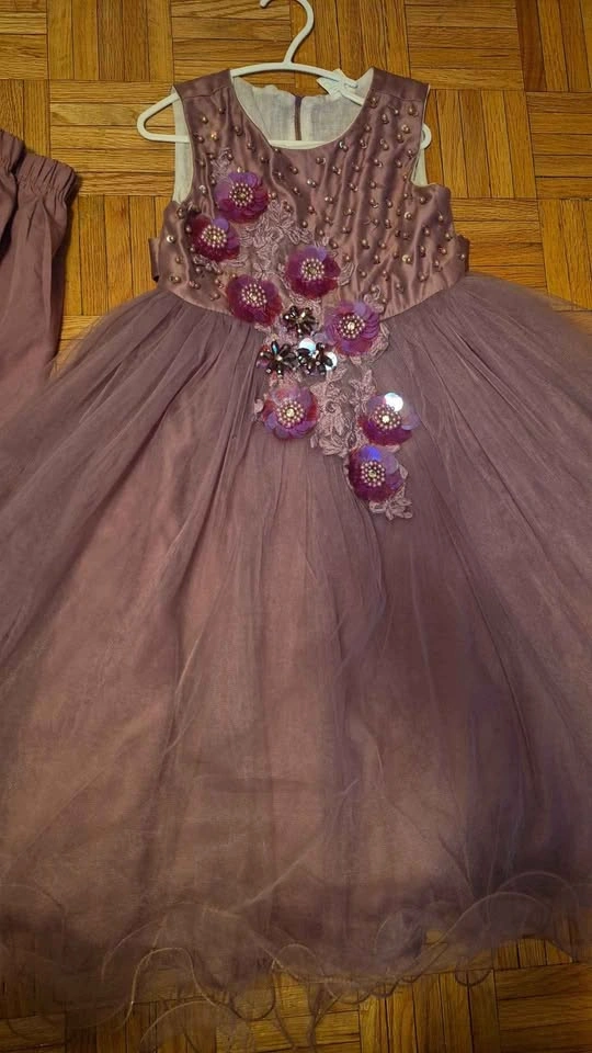 Girls aged 9 to 10 years party bridesmaid dress wedding gown - photo 2