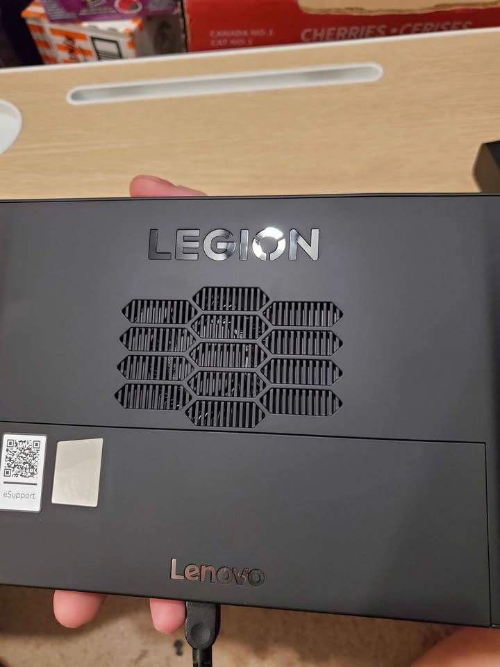 Lenovo Legion Go 2 Z2E 1TB 32GB with Hard Case and Grips - photo 4