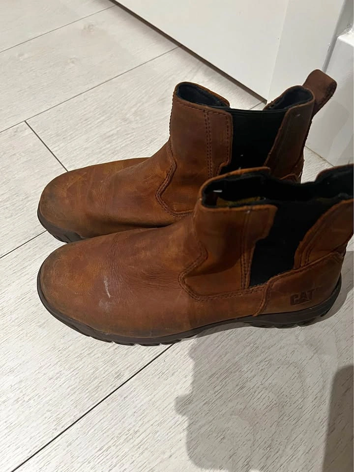 Women’s Steel Toe boots size 8.5