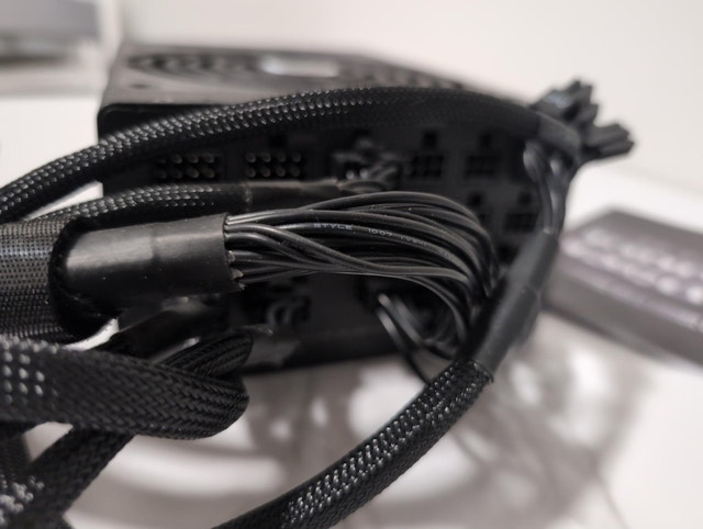 EVGA SuperNOVA 1300 G2 1300W PSU - 80+ Gold, Fully Modular - photo 3