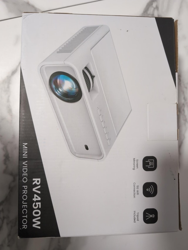Acrojoy Sunspark 500W (RV450W) Mini WiFi Projector w/ Tripod - photo 2