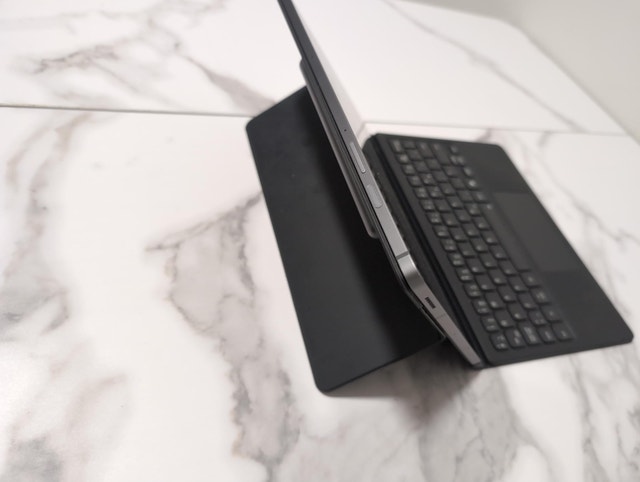 Samsung Galaxy Tab S9 FE 5G 128GB Unlocked (SM-X518U) + Keyboard - photo 3