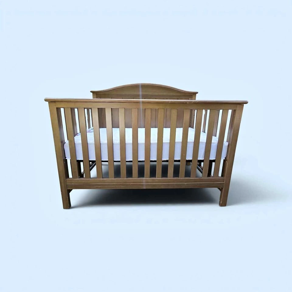 Baby Crib for Sale – Great Condition!