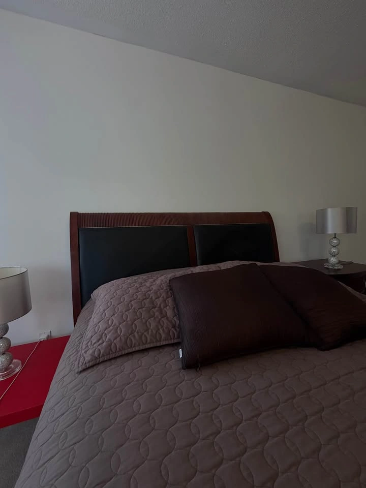 Dark Wood Bed - photo 4