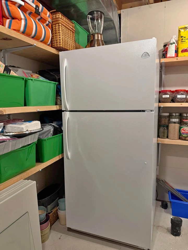 Refrigerator