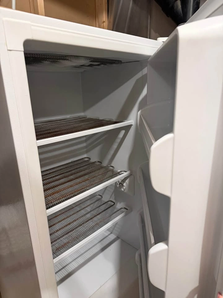 Refrigerator - photo 3