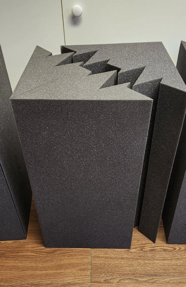 Auralex - LENRD Bass Traps - photo 2