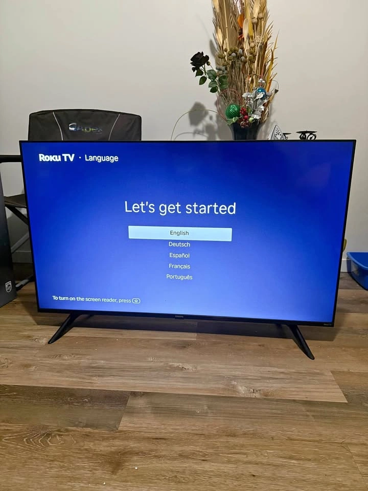 Philips 50” 4K Roku Smart TV (50PUL6673/F6)
