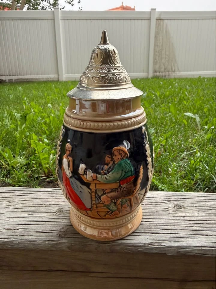 Vintage German Lidded Beer Stein – Handcrafted – DBGM No. 16 305 - photo 2