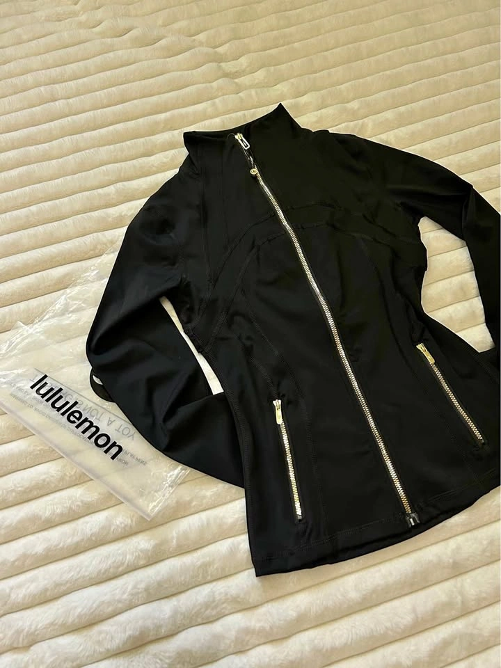 Black define jacket