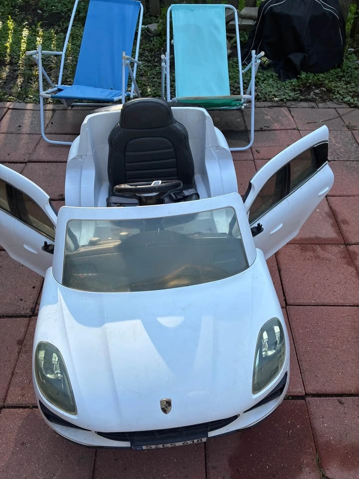 Porsche electric toy car - photo 3