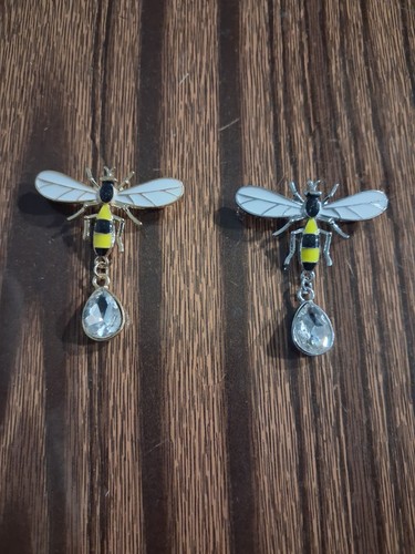 Enamel Bee Crystal Teardrop Brooch Set - photo 2