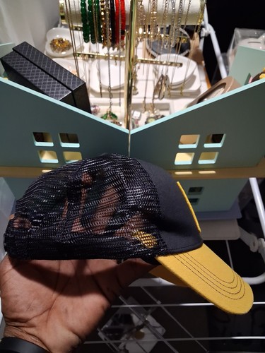Capslab Disney Donald Duck Black/Yellow Mesh Trucker Hat Cap - photo 2