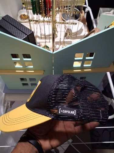 Capslab Disney Donald Duck Black/Yellow Mesh Trucker Hat Cap - photo 4