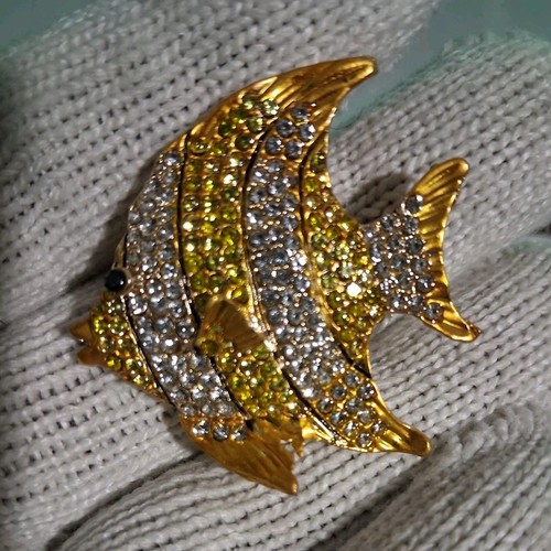 Gold Tone Fish Brooch Pin Yellow & Clear Round Crystal Rhineston