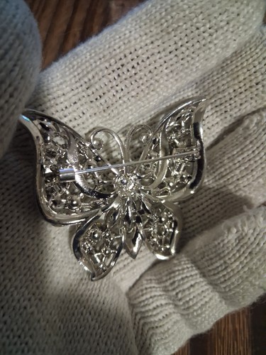 Butterfly Rhinestone Crystal Cluster Brooch Pin Silver Tone Mult - photo 2