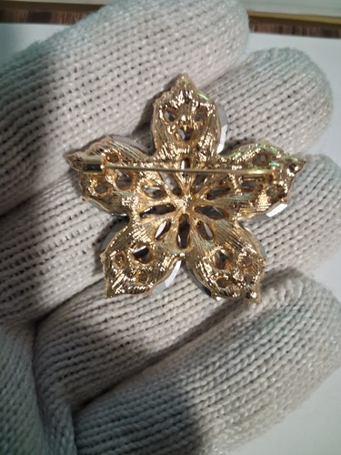 Gold Tone Flower Brooch Pin Multicolor Marquise Rhinestone Clust - photo 2