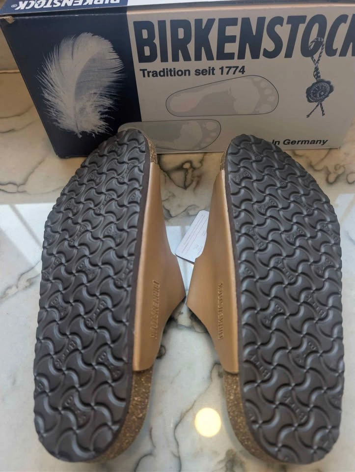 Women's Birkenstock Arizona with Box - Size 10 - photo 4