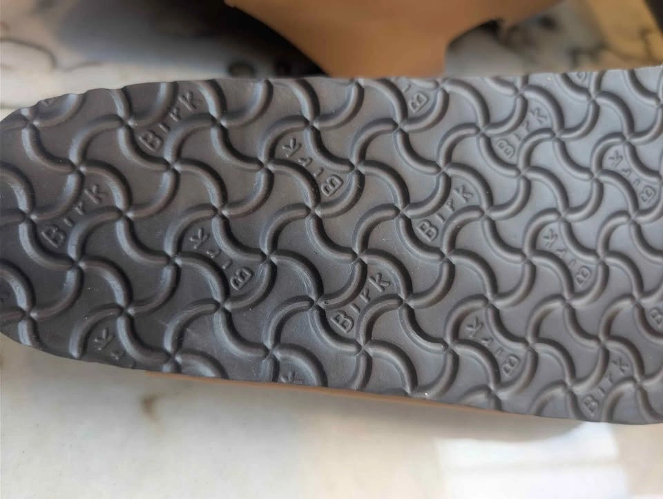 Women's Birkenstock Arizona with Box - Size 10 - photo 5