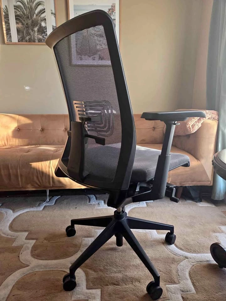 Haworth Very Office Chair w Lumbar Support