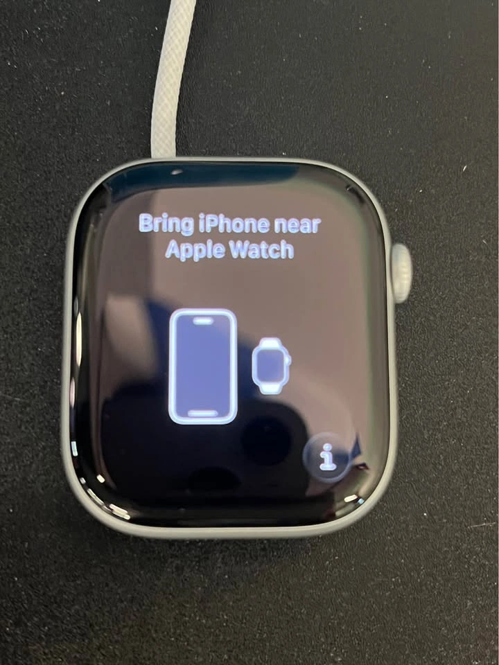 BRAND NEW Apple Watch Series 11 46mm with 1 year Apple care - photo 3