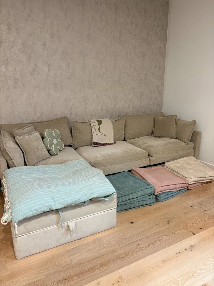 Beige 3-Seat Modular Cloud Couch / Sectional Sofa - photo 2