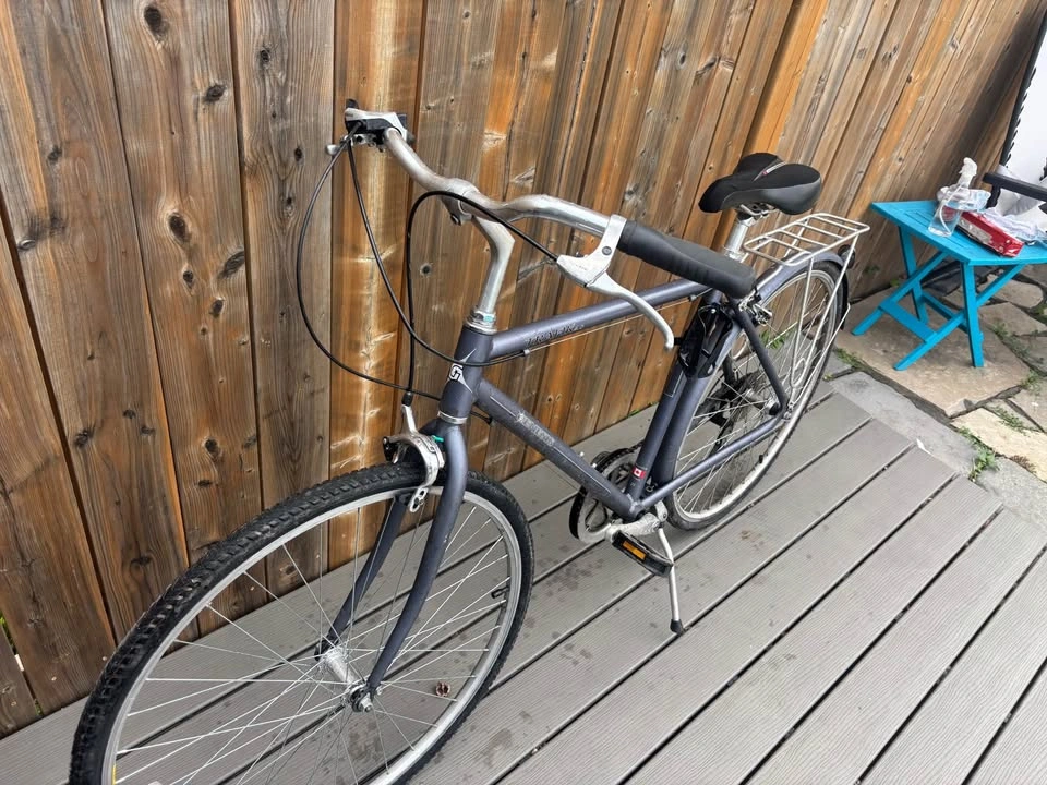 700c Hybrid Bike - photo 2