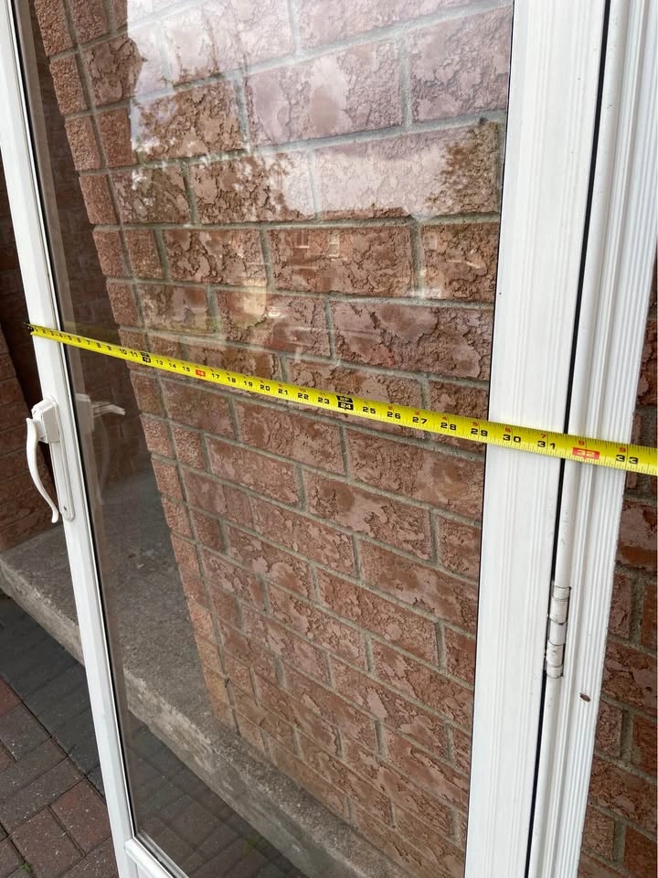 Storm door - photo 2
