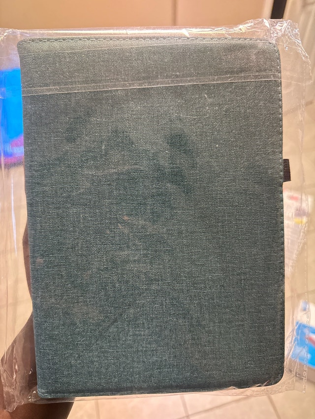 iPad 7th Gen Case - photo 2
